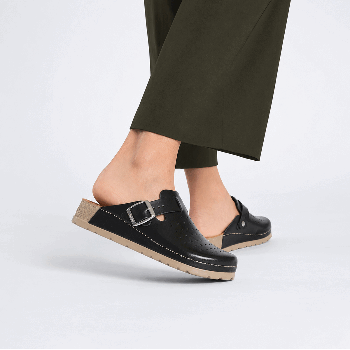 Priam Black F