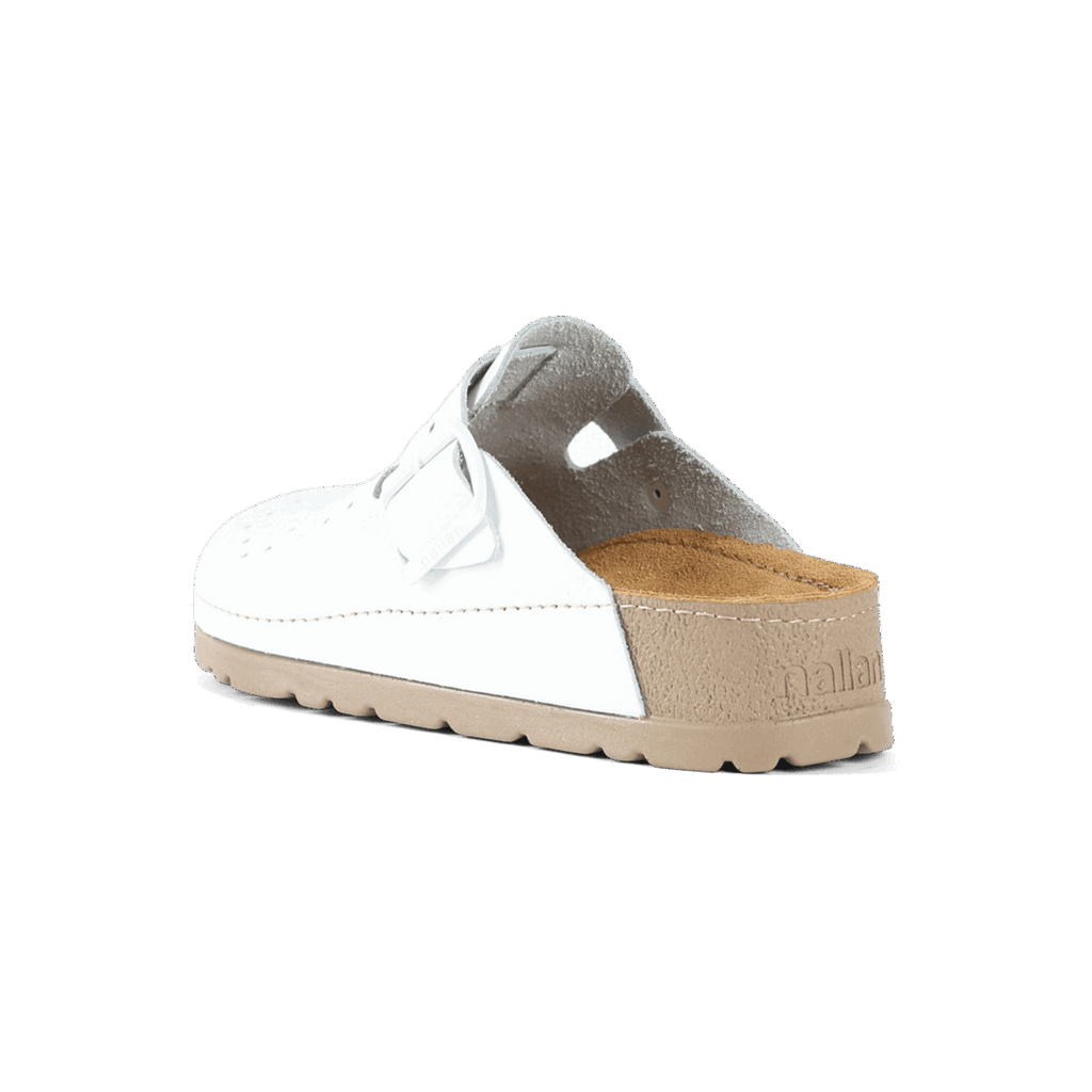 Priam White F