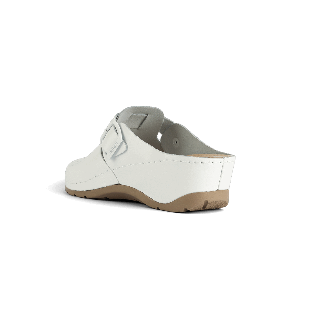 Alba White
