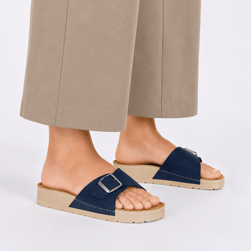 Lura Navy