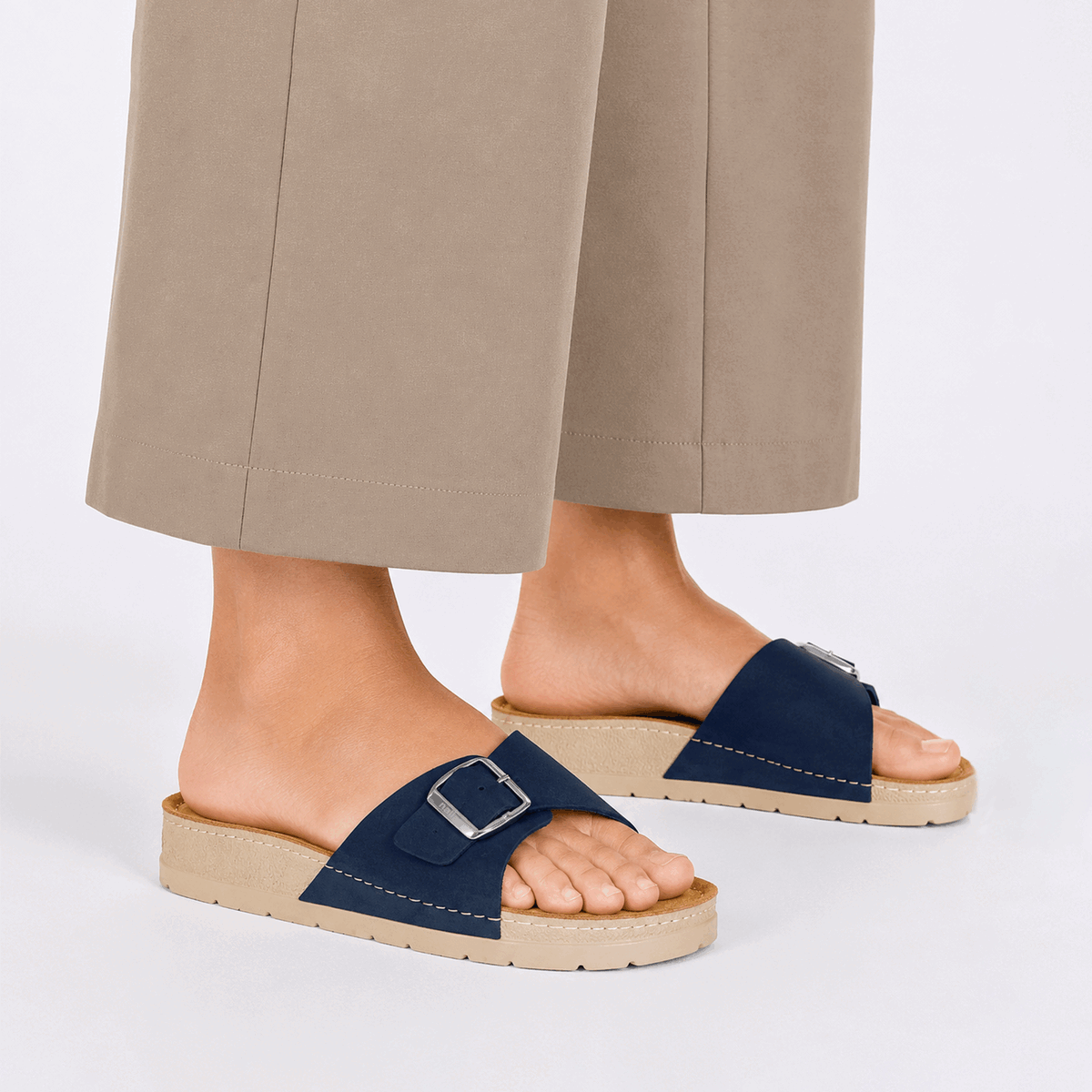 Lura Navy