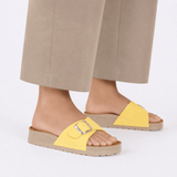 Lura Yellow